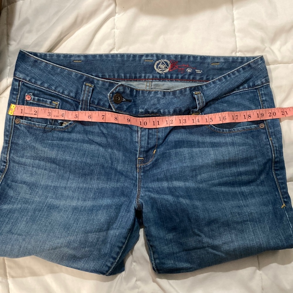 Gap limited edition 1969 Jean  capri crop size 16